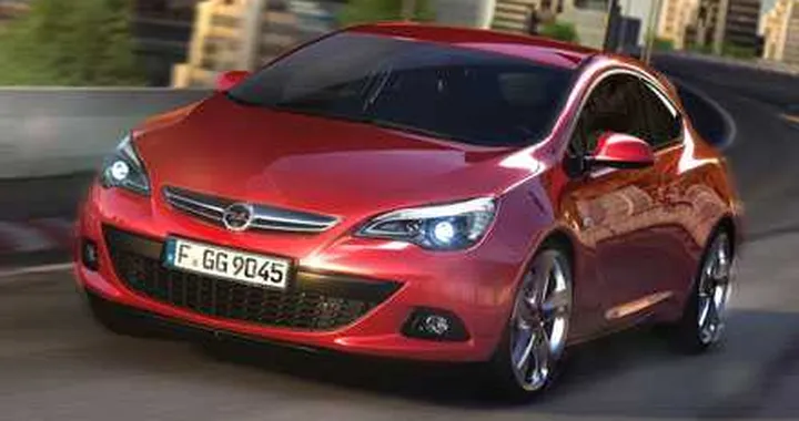 Nuova Opel Astra GTC, arriverà a giugno