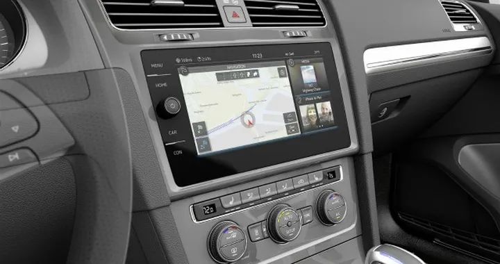 CES 2016: Volkswagen e-Golf Touch
