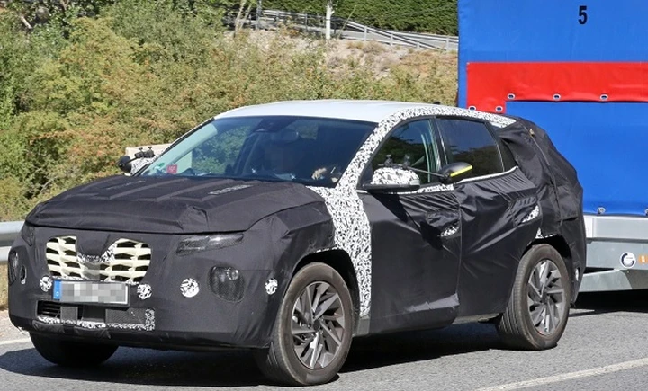 Hyundai Tucson: foto spia della prossima generazione