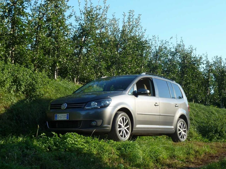 Volkswagen Touran EcoFuel in prova