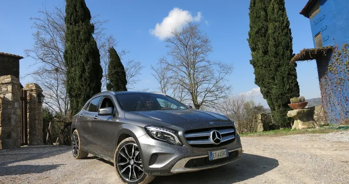 Mercedes-Benz GLA, il test drive su strada