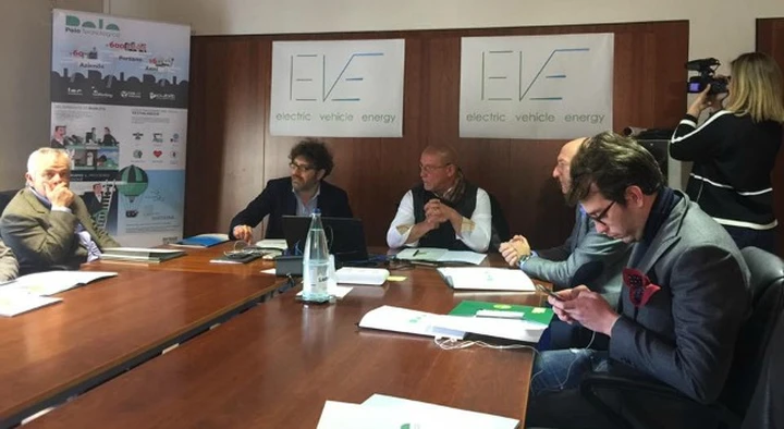 Auto elettriche: in Toscana oltre 300 stazioni di ricarica