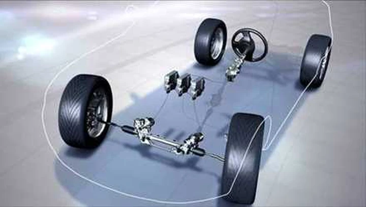 Infiniti-Nissan lancia lo sterzo 