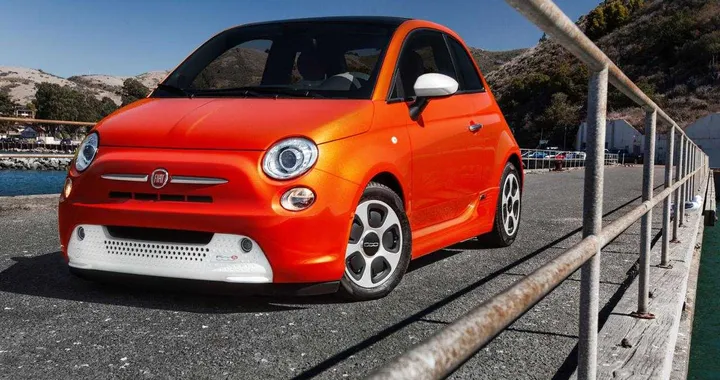 Fiat 500e: immagini ufficiali