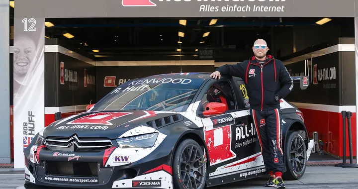 WTCC: la Citroen di Huff in pole position