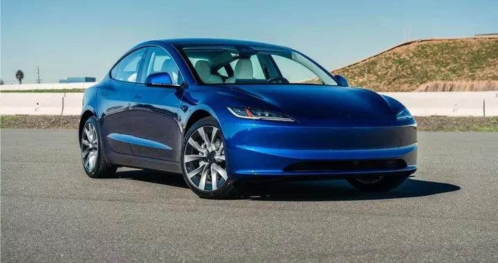 Tesla Model 3 è l'auto elettrica top rated 2026 secondo Edmunds