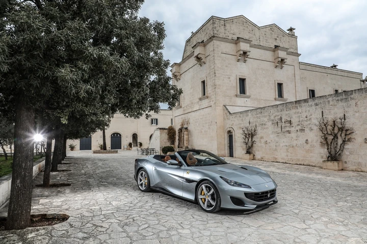 Ferrari Portofino, la guidi come vuoi tu