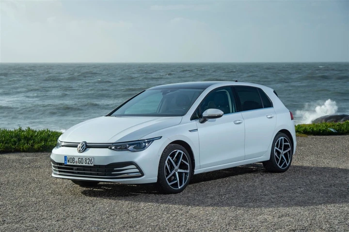 Volkswagen Golf TGI 2020: immagini ufficiali