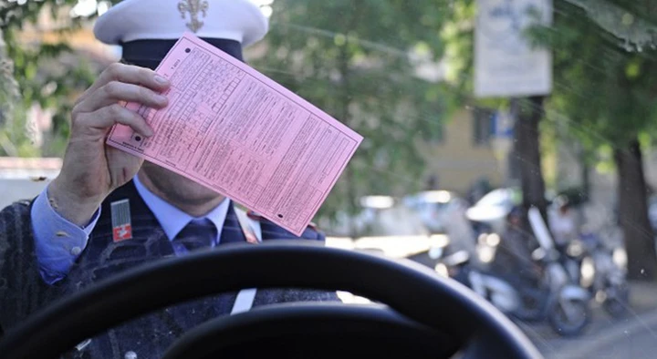 Multe auto Fase 2: per lo sconto ritorna il termine di 5 giorni