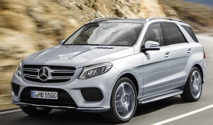 Mercedes: al Salone di Parigi un inedito SUV elettrico