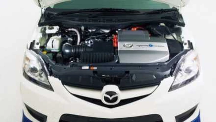 Le Mazda ibride avranno tecnologia Toyota