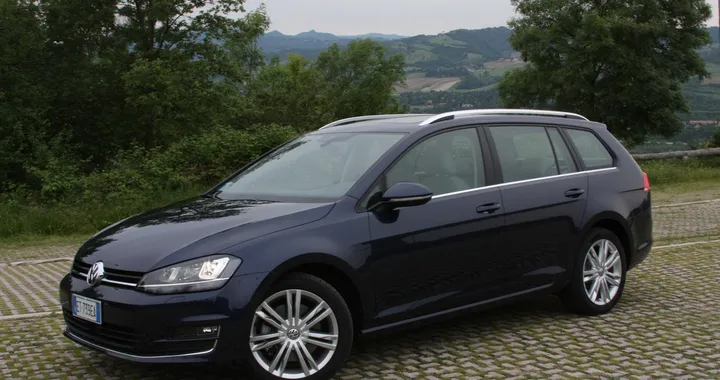 Volkswagen Golf Variant 2.0 TDI, la prova su strada
