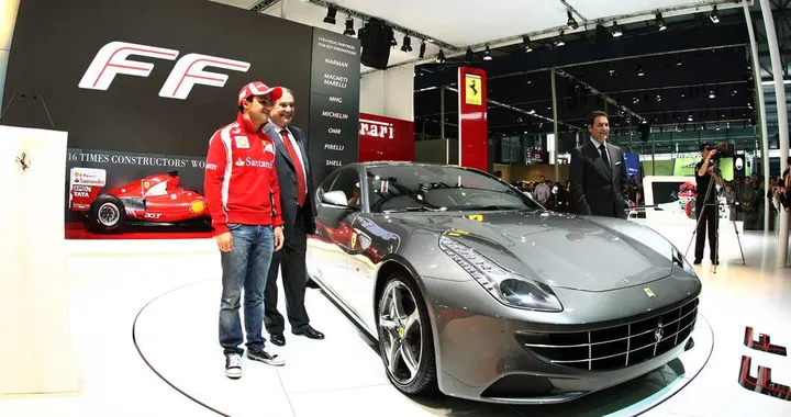 La Ferrari FF sbarca a Shanghai