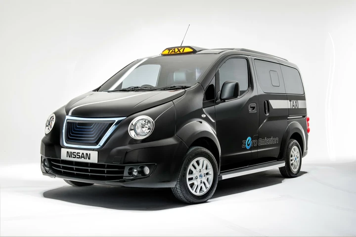 Da Nissan nuovi taxi 