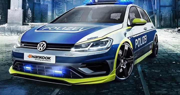 Volkswagen Golf R400 by Oettinger: esemplare unico in livrea Polizei