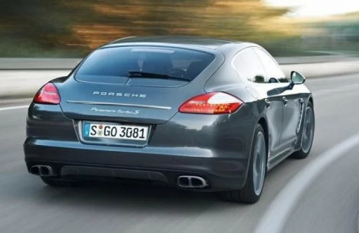 Decreto sicurezza: prime multe a chi circola con auto a targa straniera