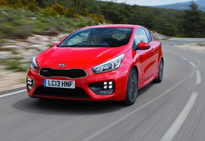 KIA Pro Cee'd GT nuove foto