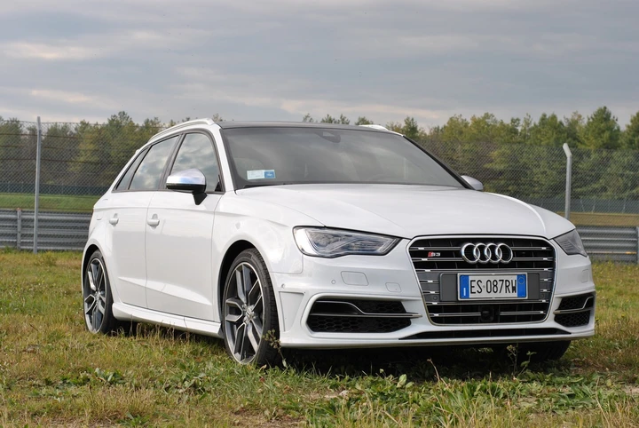 Audi S3 Sportback, prova su strada e pista