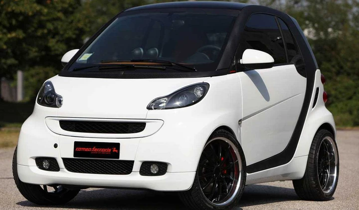 Smart by Romeo Ferraris