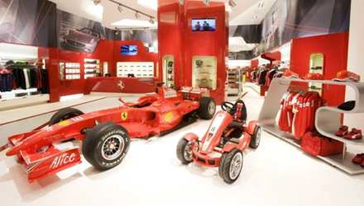 Nurburgring: inaugurato il primo Ferrari Store tedesco