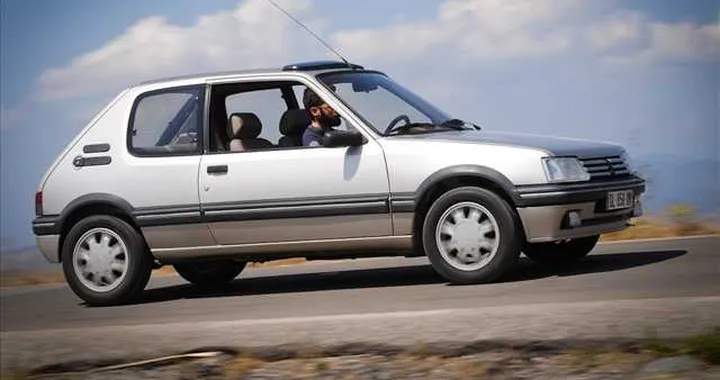 Peugeot 205 GTI Gentry: il test drive