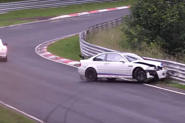 Nurburgring crash: una compilation degli incidenti 2017