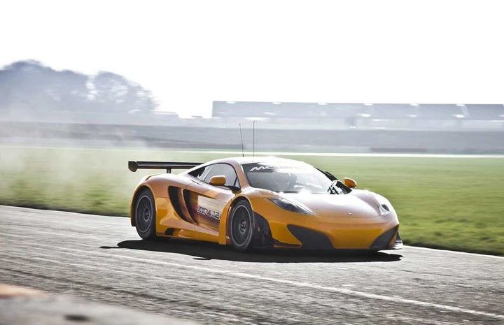 McLaren MP4-12C GT3: nuove foto ufficiali