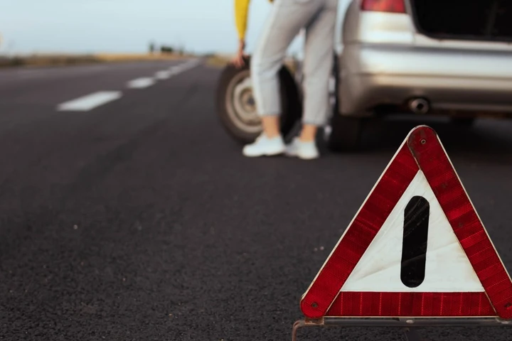 Cosa fare se l'auto si ferma in autostrada: guida pratica