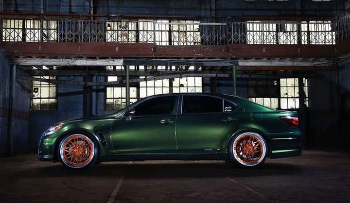 Lexus: sei ibride hot al SEMA di Las Vegas