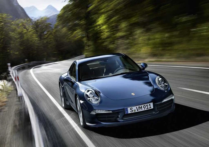 Porsche 911: richiamo per rischio incendio
