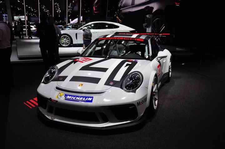 Porsche 911 GT3 Cup al Salone di Parigi 2016