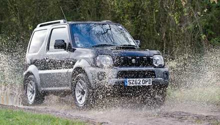 Suzuki Jimny 2013, il baby 4x4 si rinnova