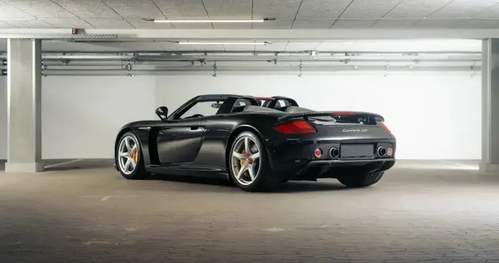 Porsche Carrera GT: l'esemplare raro in vendita a Montecarlo