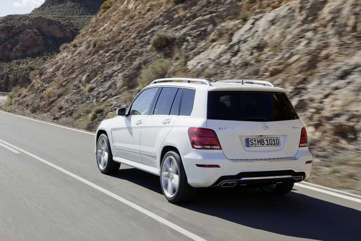 Mercedes GLK 2012: nuove immagini