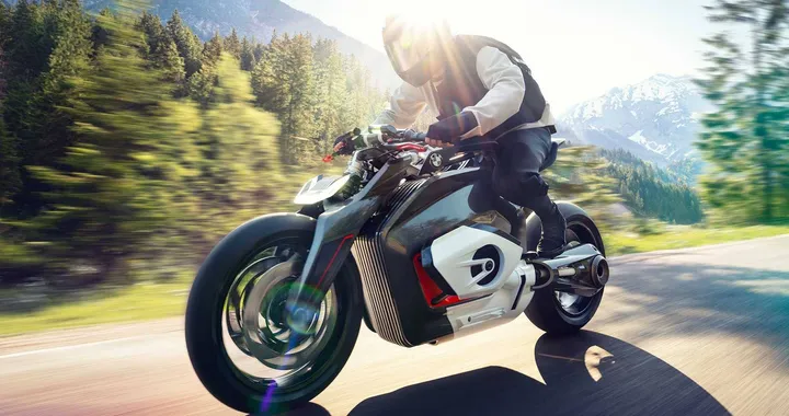 BMW: la moto elettrica arriverà dopo il 2025
