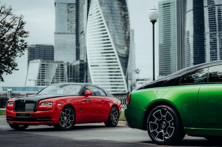 Rolls-Royce Wraith Black & Bright 2019: immagini ufficiali
