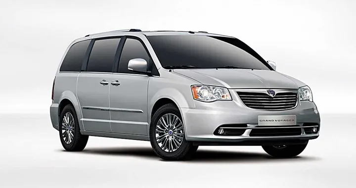 Lancia New Grand Voyager al Salone di Ginevra 2011