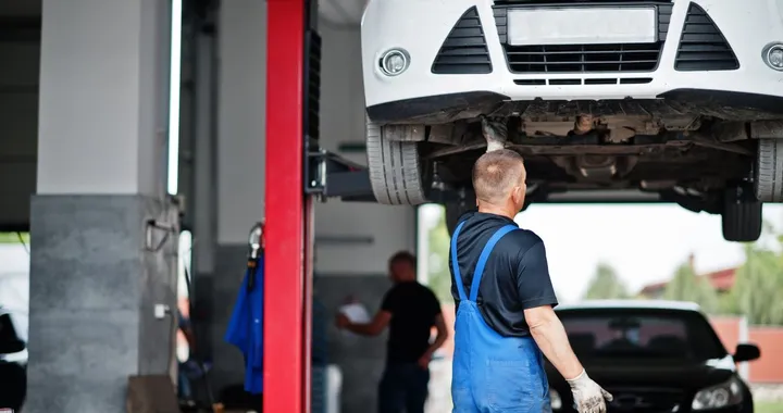 Duro costo per gli automobilisti, aumentano le tariffe per la revisione obbligatoria
