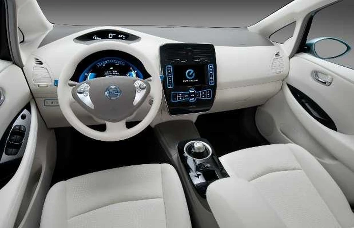 Con Microsoft i comandi vocali salgono in auto