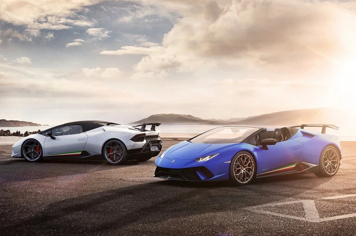 Lamborghini Huracàn Performante Spyder: immagini ufficiali