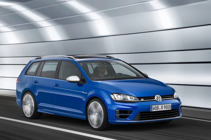 Volkswagen Golf R Variant: immagini ufficiali