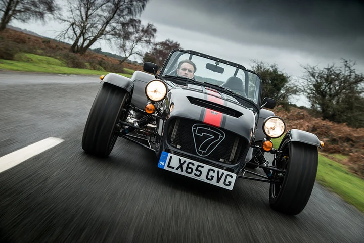Caterham Seven 620S: 310 CV da guidare su strada
