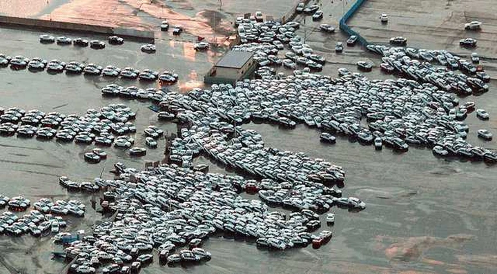 Il sisma in Giappone ferma la produzione di auto