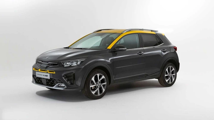 Kia Stonic restyling: immagini ufficiali
