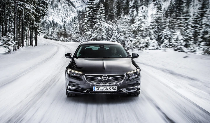 Nuova Opel Insignia Grand Sport: perfetta per l'inverno