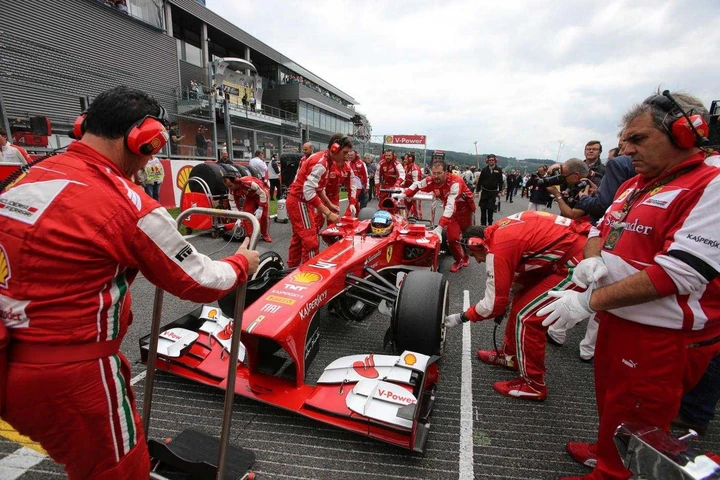 F1, Vettel domina in Belgio. Alonso secondo