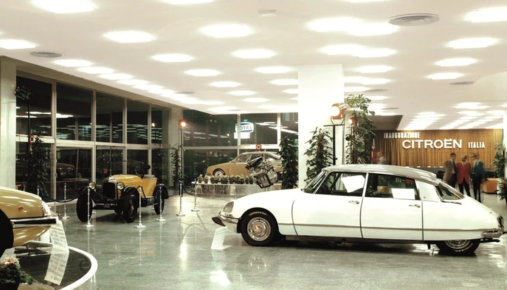 Nuova Citroën C3: il successo della nuova generazione omaggiato da restauri iconici