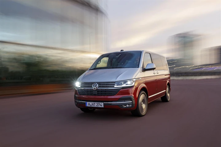 Volkswagen Bulli 6.1: immagini ufficiali