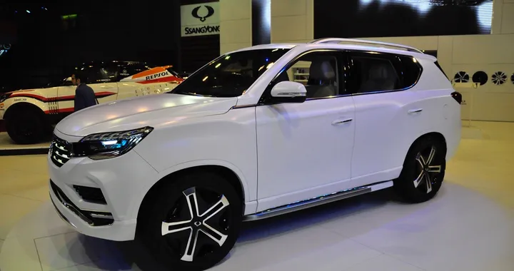 SsangYong LIV-2 Concept: première al Salone di Parigi 2016