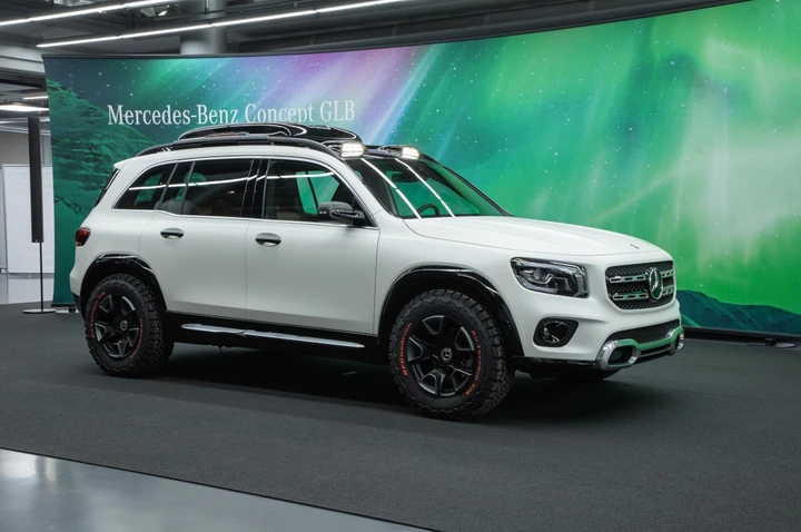 Mercedes Concept GLB 2019: immagini ufficiali